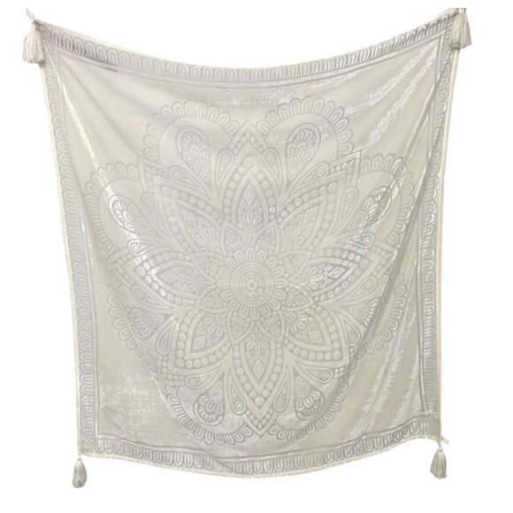 Pottery Barn PB Teen Dorm Room Wall Tapestry Ivory Mandala Boho Tassels Velvet - Picture 1 of 12